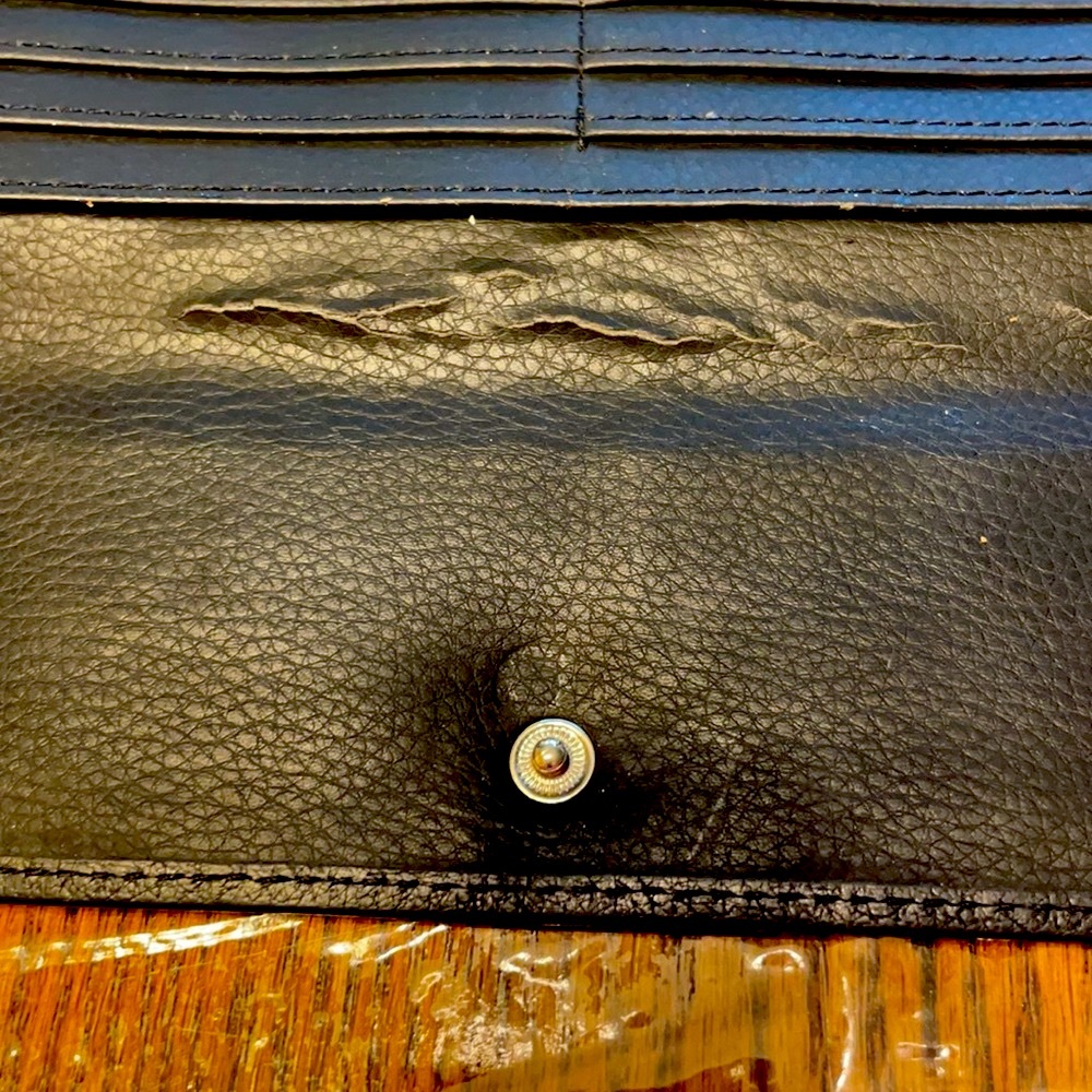 Guang  Tung AUTHENTIC hammered look LEATHER wallet black tan - Picture 5 of 14
